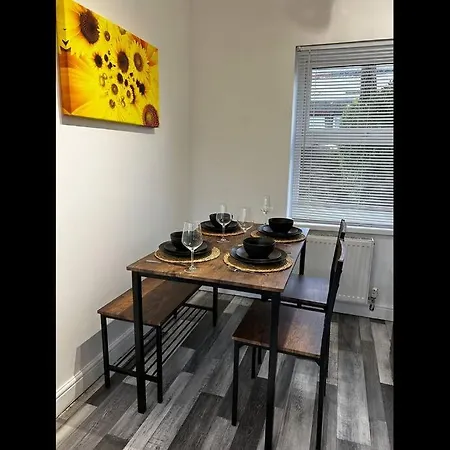 A Stones Throw From The Beach! * Vickerstown