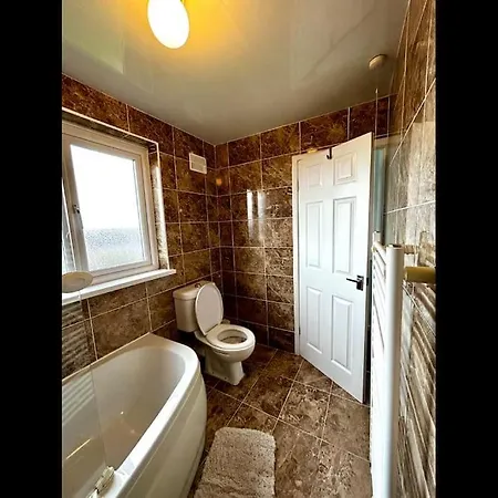 Holiday home A Stones Throw From The Beach! *