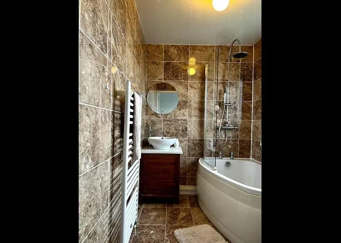 Σπίτι διακοπών A Stones Throw From The Beach! *