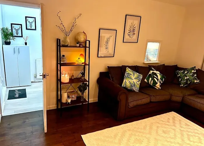 A Stones Throw From The Beach! Σπίτι διακοπών