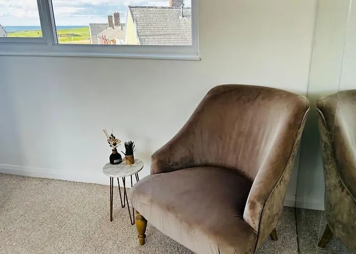 A Stones Throw From The Beach! Σπίτι διακοπών